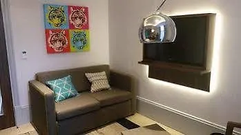 ניוקאסל 91 Aparthotel Jesmond Road